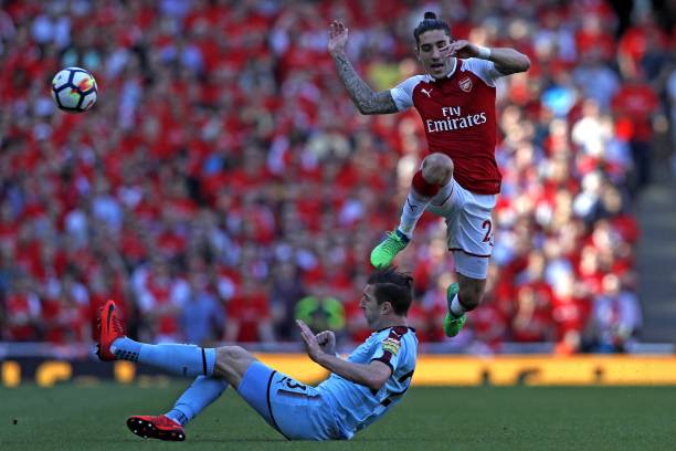 却蕴含着对 却蕴含着对