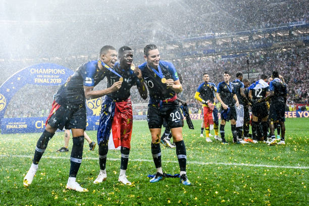 曾因荷蘭歐 曾因荷蘭歐